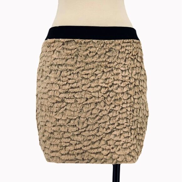 NWOT UO silence + noise Pink Feather Skirt - Picture 1 of 8